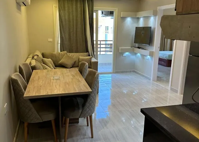2 Bedroom In Al Hambra - Mamsha