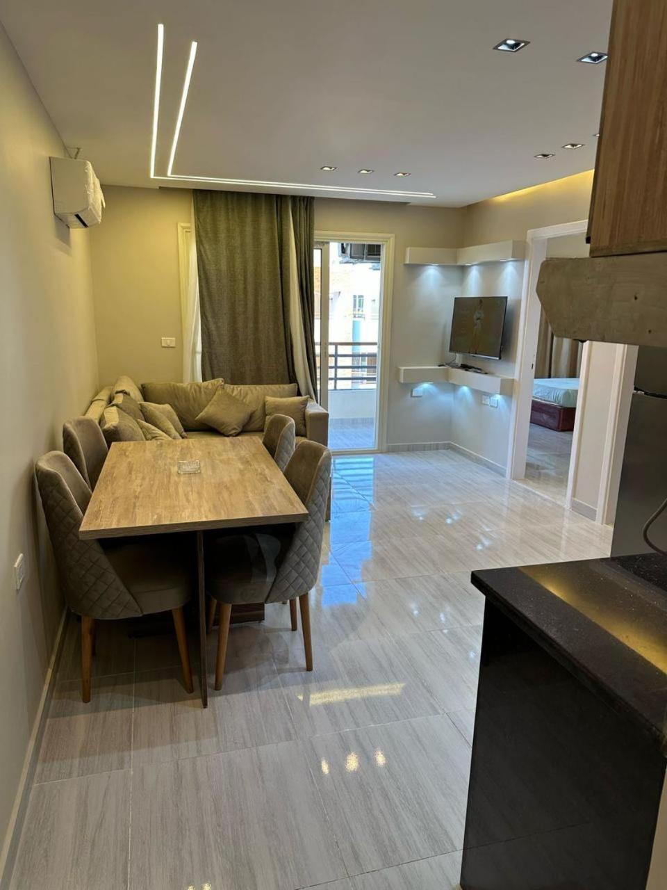 Apartment 2 Bedroom In Al Hambra - Mamsha